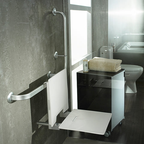 Siège de douche pliable avec dossier suspendu à une barre solide